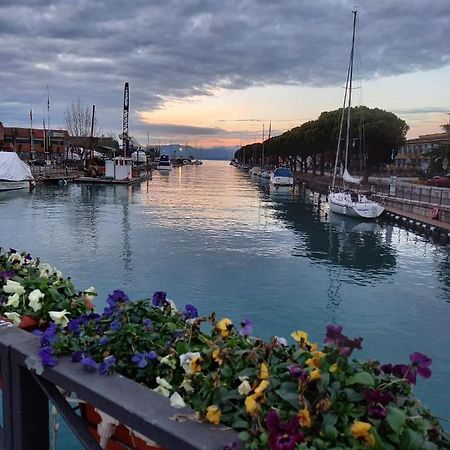 Vila Il Nido Della Civetta Sirmione Exteriér fotografie