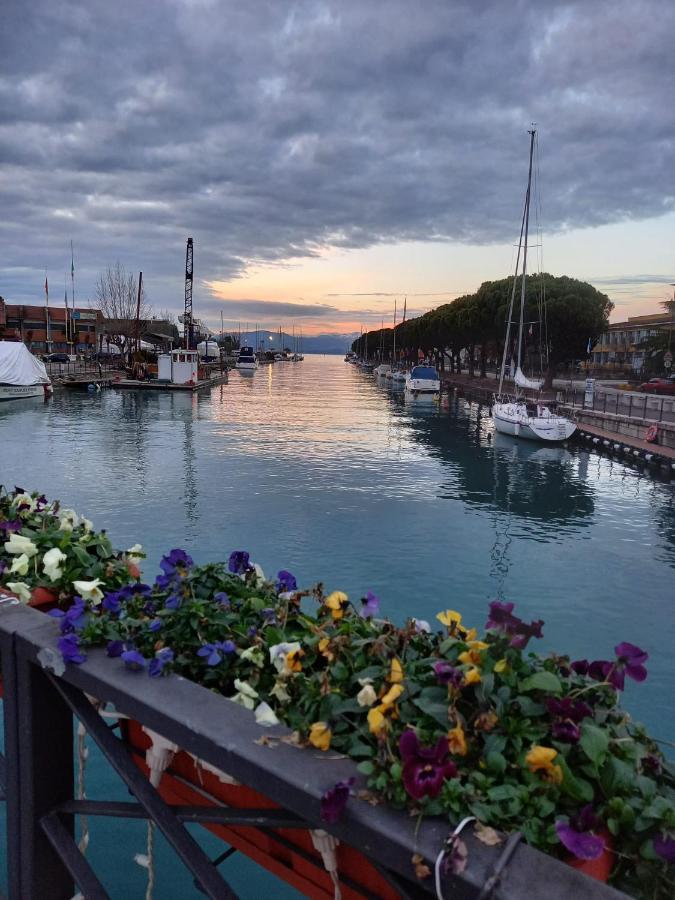 Vila Il Nido Della Civetta Sirmione Exteriér fotografie