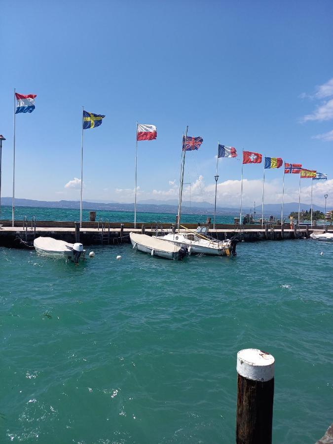 Vila Il Nido Della Civetta Sirmione Exteriér fotografie